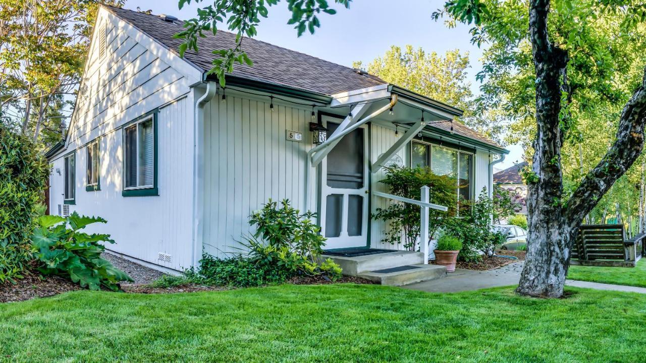 Abigail'S Bed And Breakfast Inn Ashland Exterior photo